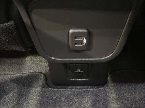 Used 2023 GMC Terrain AT4 w/ Infotainment Package II image 13