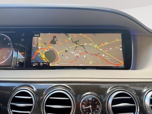 Used 2015 Mercedes-Benz S 550 4MATIC Sedan image 20