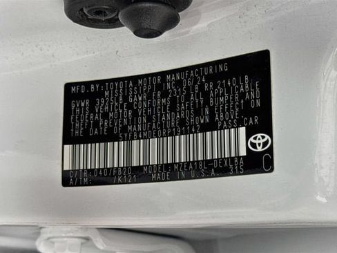 Certified 2024 Toyota Corolla LE FWD image 31