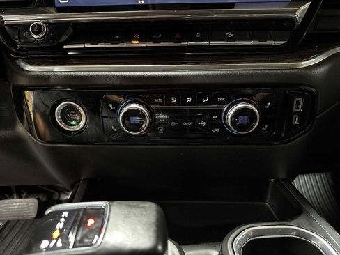Used 2023 GMC Sierra 1500 Elevation w/ X31 Off-Road Package AWD/4WD image 21