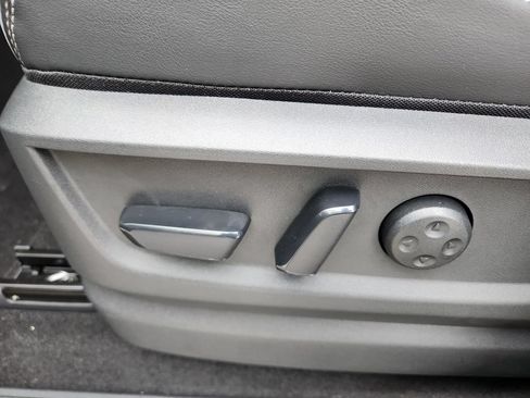 Used 2025 INFINITI QX80 Luxe RWD image 15