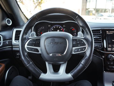 Used 2020 Jeep Grand Cherokee SRT image 19