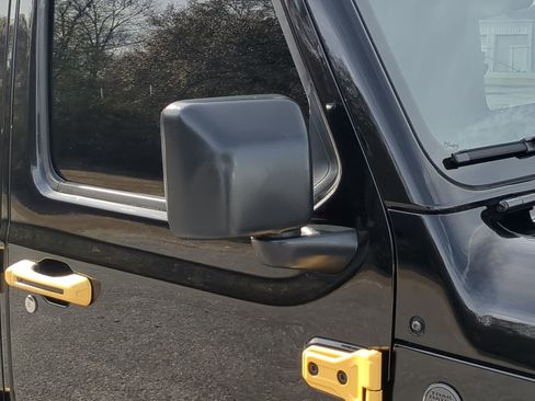 Certified 2024 Jeep Wrangler Sport S image 10