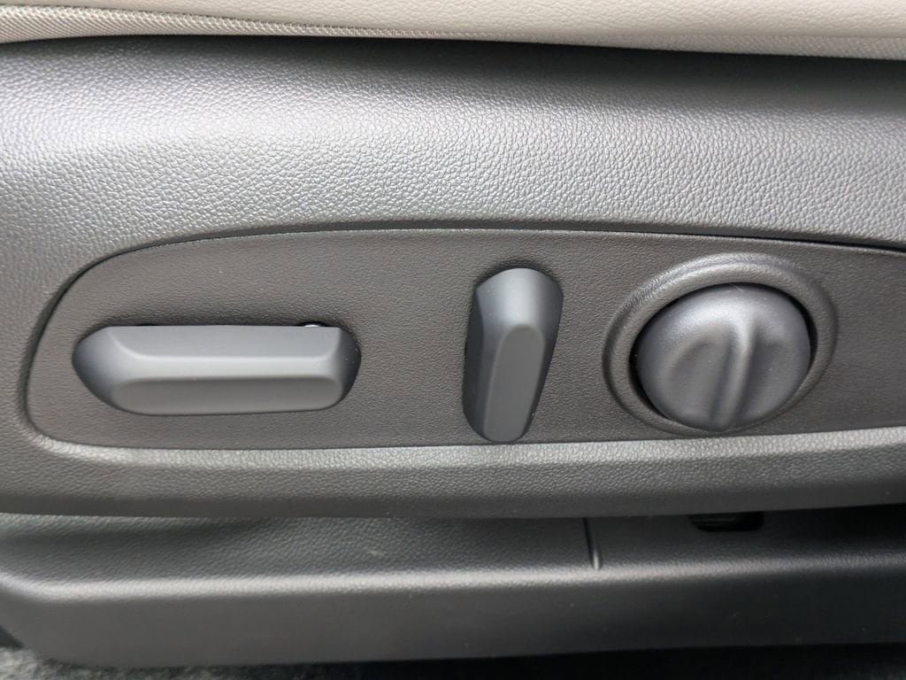 New 2026 Buick Envista Avenir FWD image 21