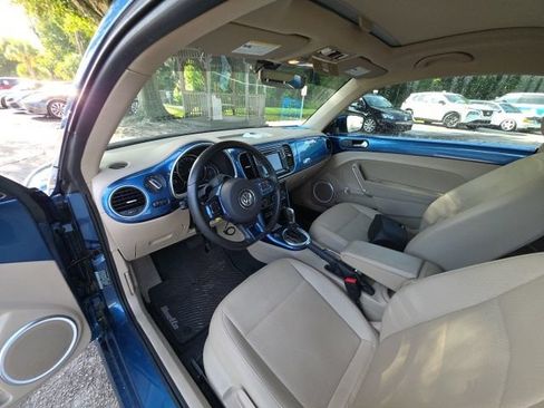 Used 2019 Volkswagen Beetle 2.0T SE FWD image 19