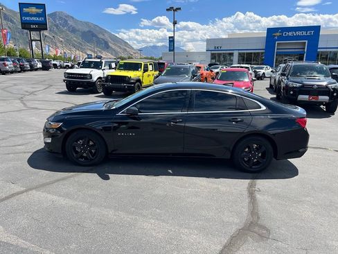 Used 2022 Chevrolet Malibu LS FWD image 13