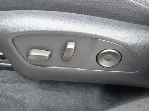 Used 2024 Chevrolet Traverse LT w/ LPO, Floor Liner Package FWD image 27