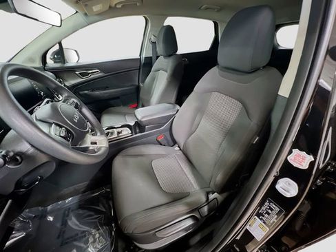 Certified 2024 Kia Sportage LX image 19