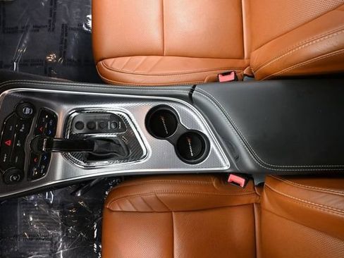 Used 2016 Dodge Challenger SRT Hellcat RWD image 38