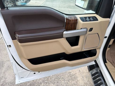 Used 2020 Ford F150 Lariat w/ Equipment Group 502A Luxury AWD/4WD image 17