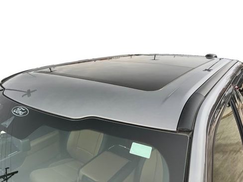 Used 2024 Ford F350 Lariat w/ Tremor Off-Road Package image 17