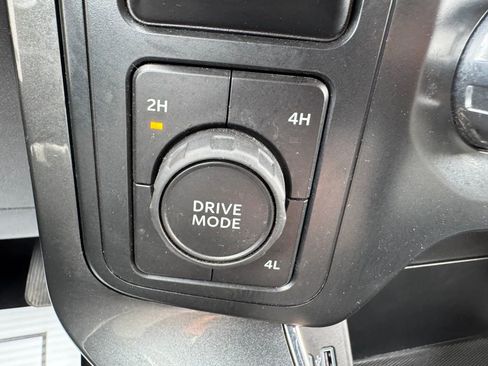 Used 2022 Ford F150 4x4 SuperCrew image 25