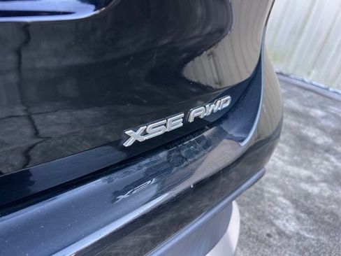 Used 2022 Toyota Highlander XSE image 40