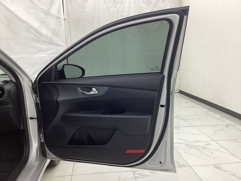 Used 2019 Kia Forte LXS FWD image 19