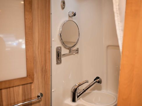 Used 2022 Mercedes-Benz Sprinter 3500 image 25