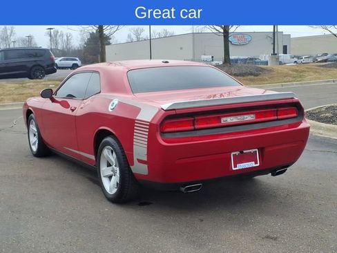 Used 2013 Dodge Challenger SXT RWD image 6
