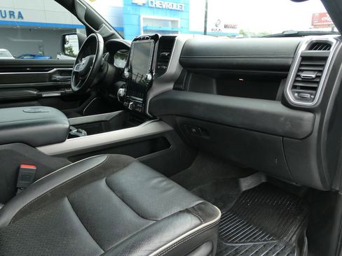 Used 2022 RAM 1500 Laramie AWD/4WD image 15