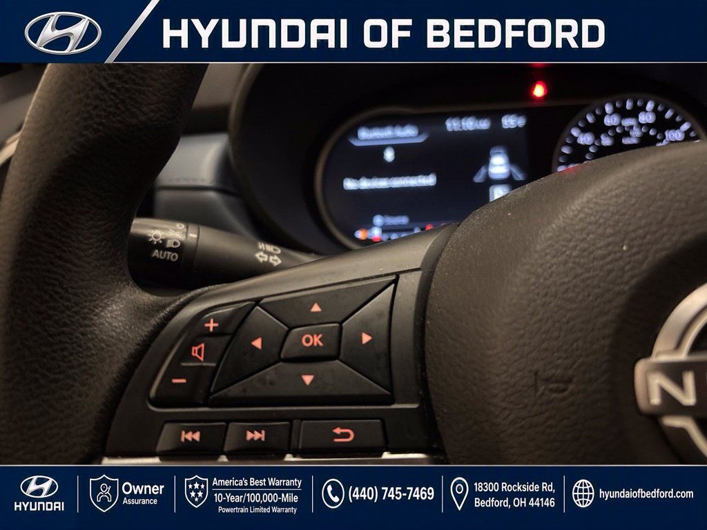Used 2025 Nissan Versa SV FWD image 20
