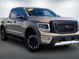 Used 2021 Nissan Titan PRO-4X w/ Pro-4x Convenience Package AWD/4WD video 1