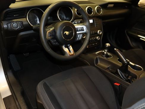 Used 2019 Ford Mustang Coupe image 10