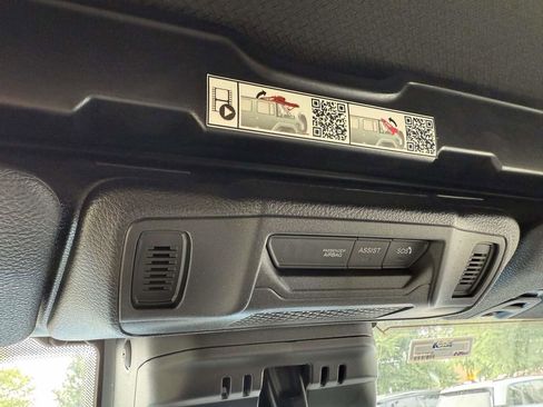 Used 2024 Jeep Wrangler Unlimited Sport AWD/4WD image 29