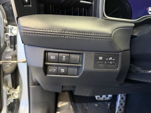 Used 2019 Toyota Avalon XSE w/ All Weather Liner Package FWD image 14