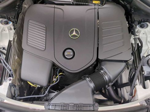 Certified 2025 Mercedes-Benz GLC 300 4MATIC image 15
