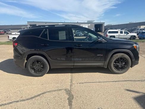 Used 2024 GMC Terrain AT4 AWD/4WD image 12