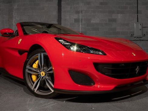 Used 2019 Ferrari Portofino image 37