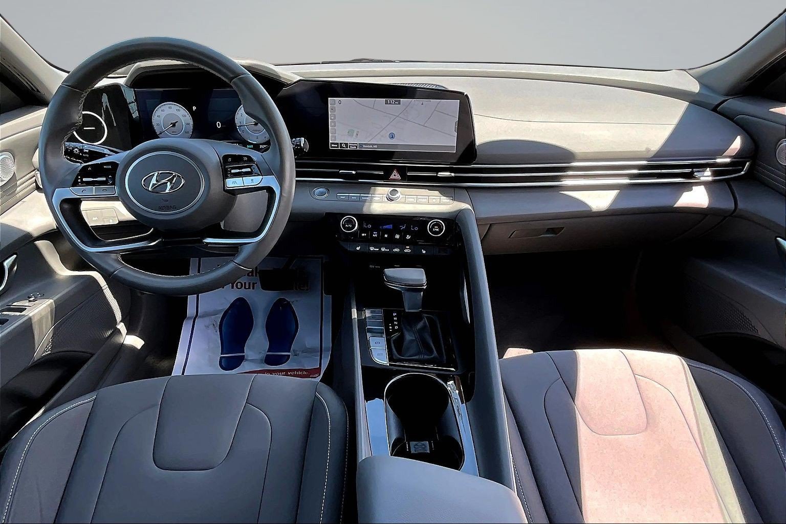 Used 2023 Hyundai Elantra SEL w/ Convenience Package FWD image 6