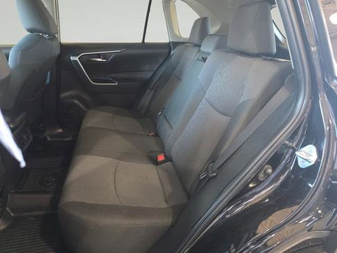 Used 2025 Toyota RAV4 XLE image 23