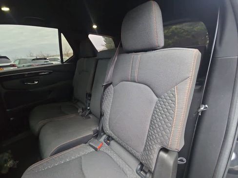 Used 2023 Honda Pilot Sport image 14