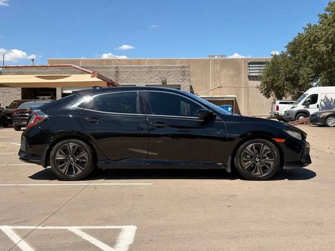 Used 2018 Honda Civic EX-L image 2