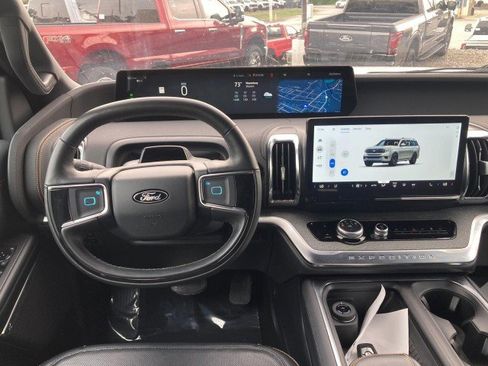Certified 2025 Ford Expedition Tremor AWD/4WD image 10