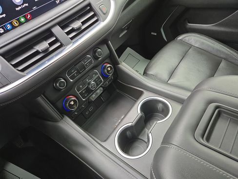 Used 2021 Chevrolet Tahoe Z71 w/ Luxury Package image 26