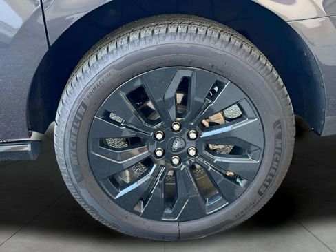 Used 2025 Ford Expedition Max Platinum w/ Stealth Appearance Package image 26