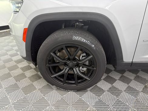 Used 2021 Jeep Grand Cherokee L Limited RWD image 13