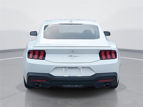 Used 2024 Ford Mustang Premium image 4