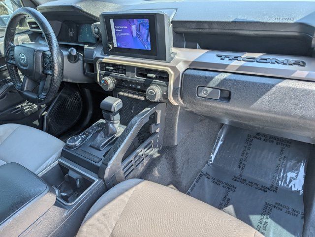 Used 2024 Toyota Tacoma SR5 AWD/4WD image 32
