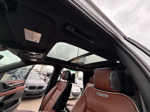 Used 2024 GMC Yukon Denali Ultimate image 29