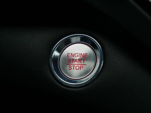 Certified 2025 Acura RDX SH-AWD image 30