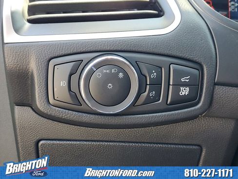 Certified 2024 Ford Edge SEL w/ Sport Appearance Package AWD/4WD image 18