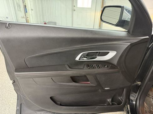 Used 2010 Chevrolet Equinox LTZ image 20