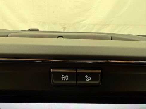 New 2025 Ford F250 Lariat w/ Lariat Ultimate Package image 36