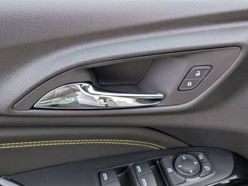 New 2026 Chevrolet Trax LT image 12