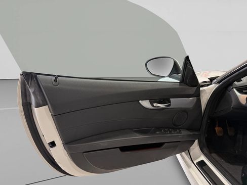 Used 2014 BMW Z4 sDrive35i image 11