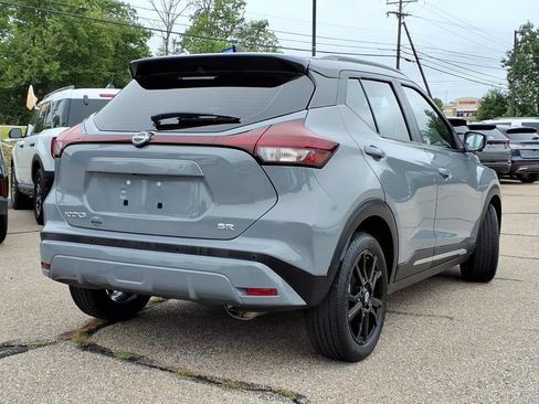 Used 2022 Nissan Kicks SR FWD image 4