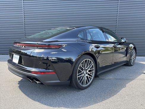 Certified 2025 Porsche Panamera image 7