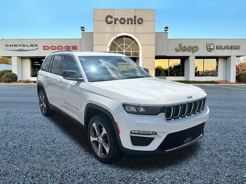 Used 2023 Jeep Grand Cherokee Limited w/ Trailer Tow Prep Group (B) AWD/4WD image 1