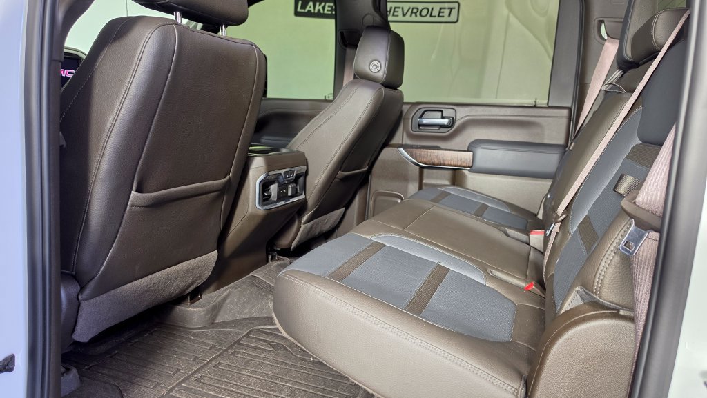 Used 2021 GMC Sierra 2500 Denali w/ Denali Ultimate Package AWD/4WD image 27